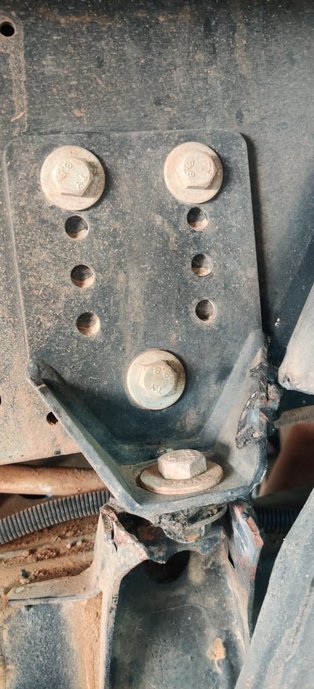 Halterung Toyota (unten) zu 50TEN (oben)